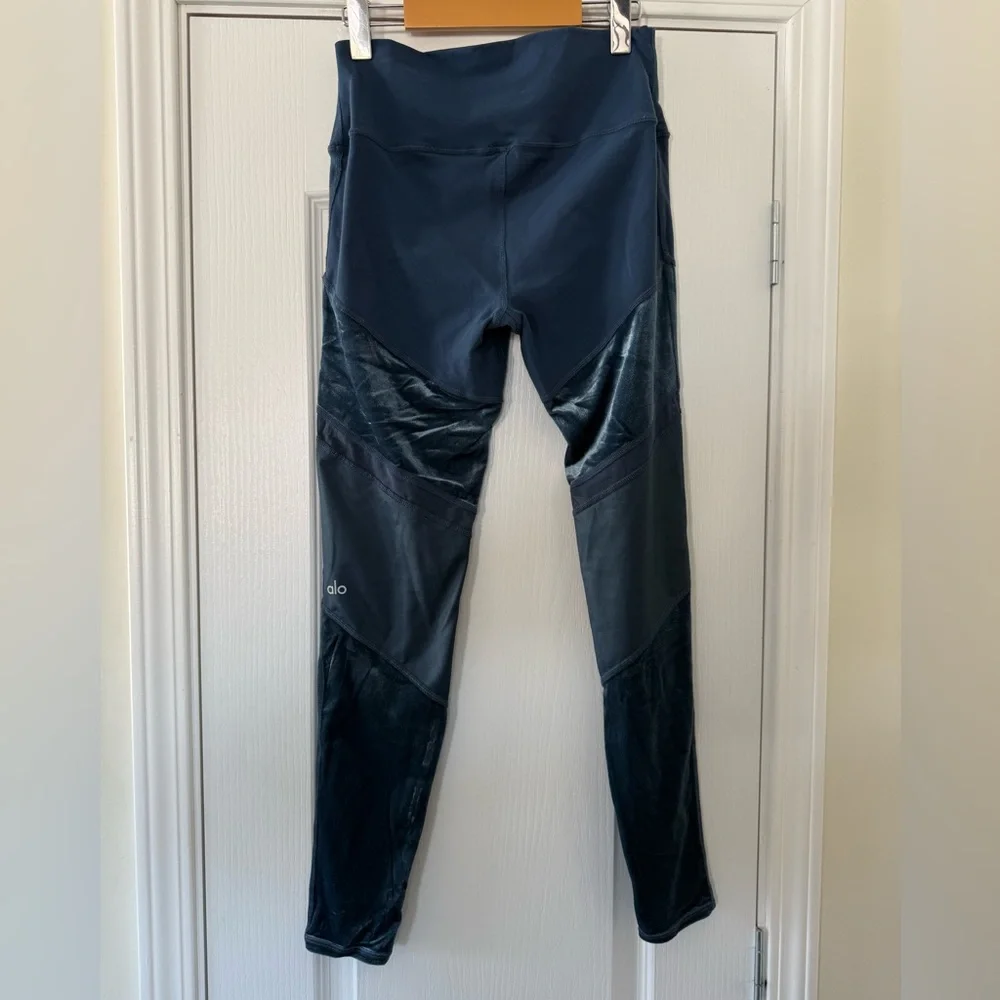 ALO Sheila High Waist Yoga Legging Velvet - Picture 10 of 12